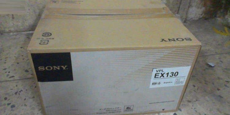 Projector Sony VPL-EX130