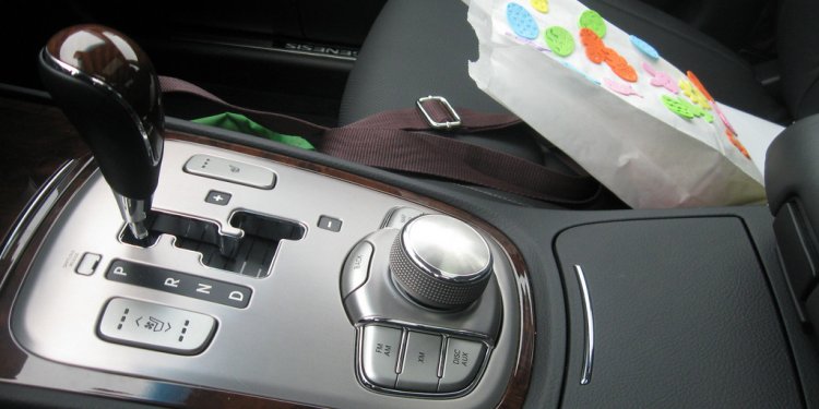 Multimedia controller